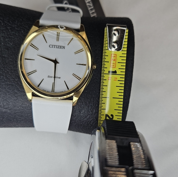 Citizen Eco-Drive watch - Picture 9 of 9